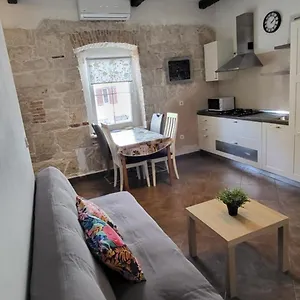 Alba Apartment